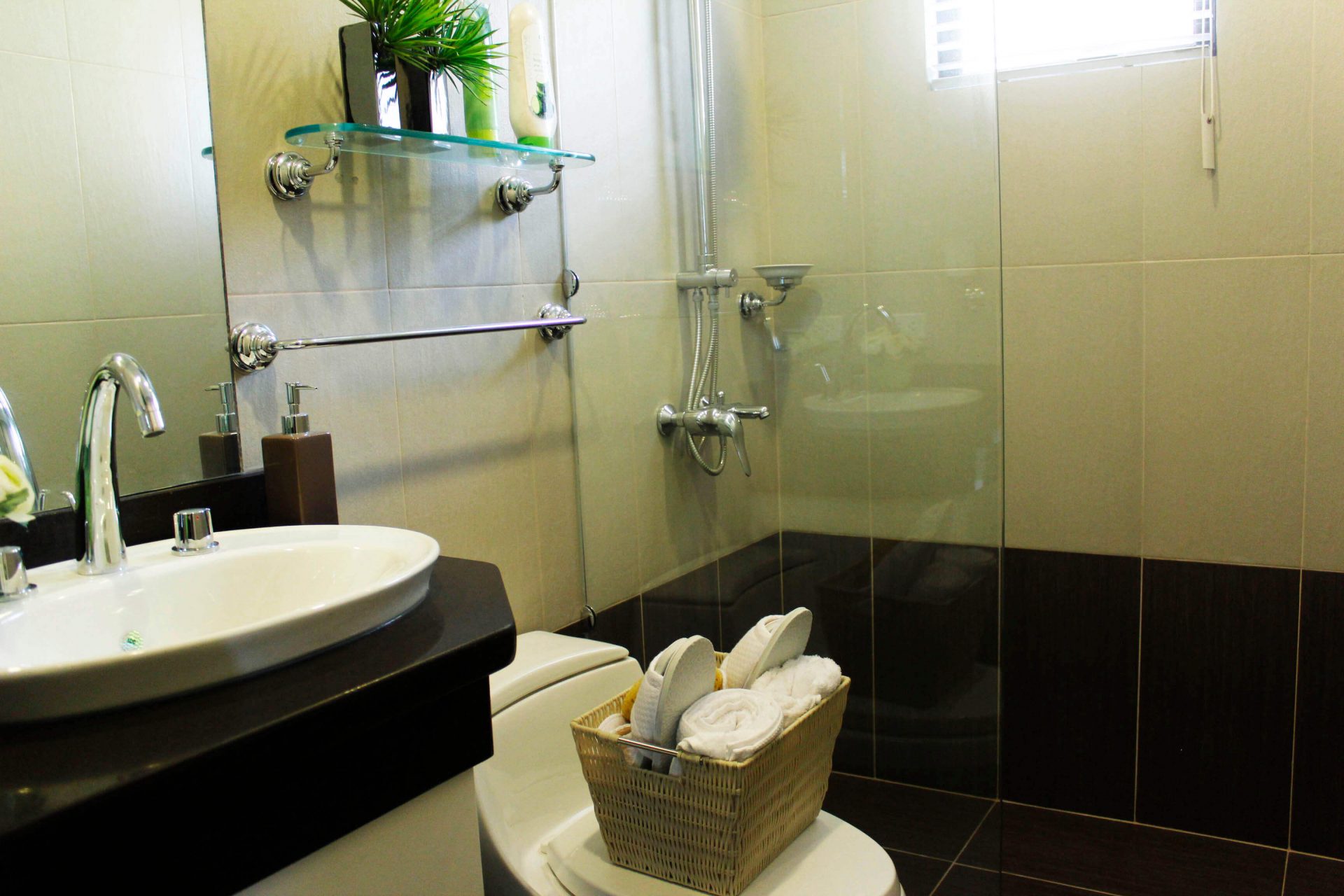 Vista Alabang | Portofino Heights | Rafaello House Model Bedroom Bathroom | Luxury Homes by Brittany Corporation