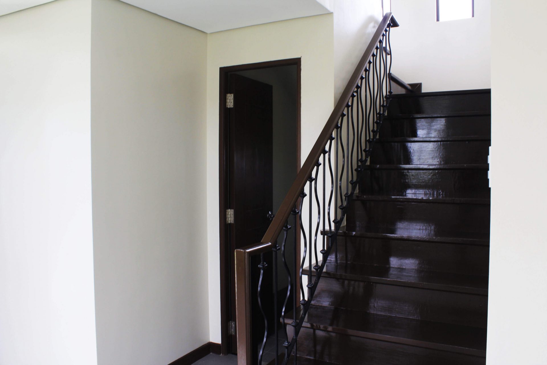 Vista Alabang | Amore at Portofino | Carletti House Model Staircase 2 | Luxury Homes by Brittany Corporation