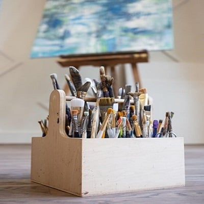 Brittany-Creative-Ways-to-Set-Up-Your-Own-Art-Studio-At-Home-10