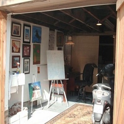 Brittany-Creative-Ways-to-Set-Up-Your-Own-Art-Studio-At-Home-2