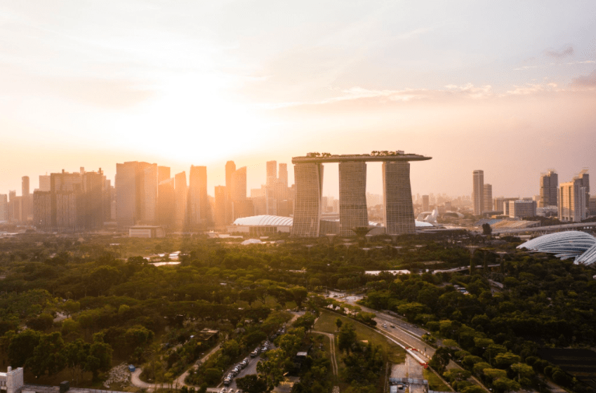 Photo of the best architecture hotels with sunset viewing in one of the most visited cities to travel in Singapore - Brittany Corporation - Scenic Destinations around the world