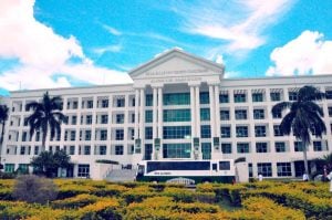 de la salle university canlubang near luxury homes in santa rosa | Luxury homes by brittany corporation