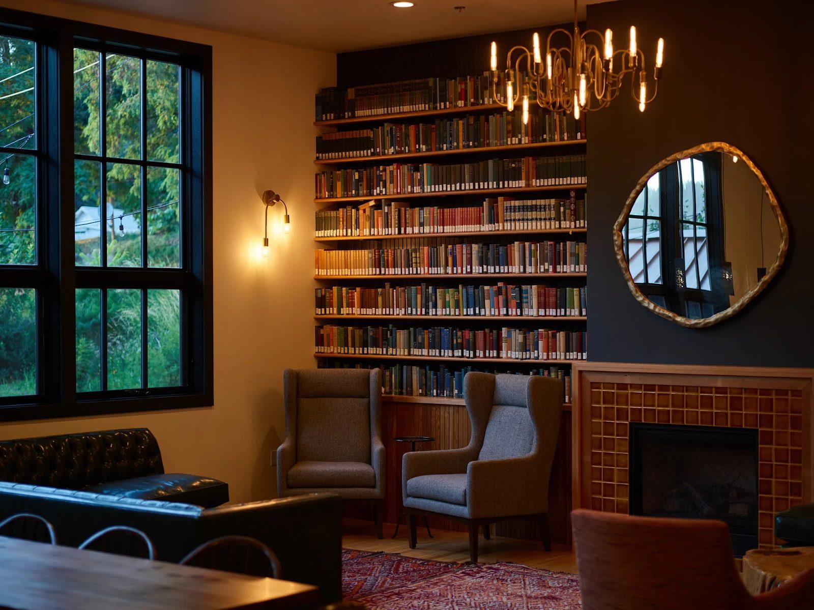 A home library with a fireplace is perfect for the cool Tagaytay weather. Photo from Pexels.
