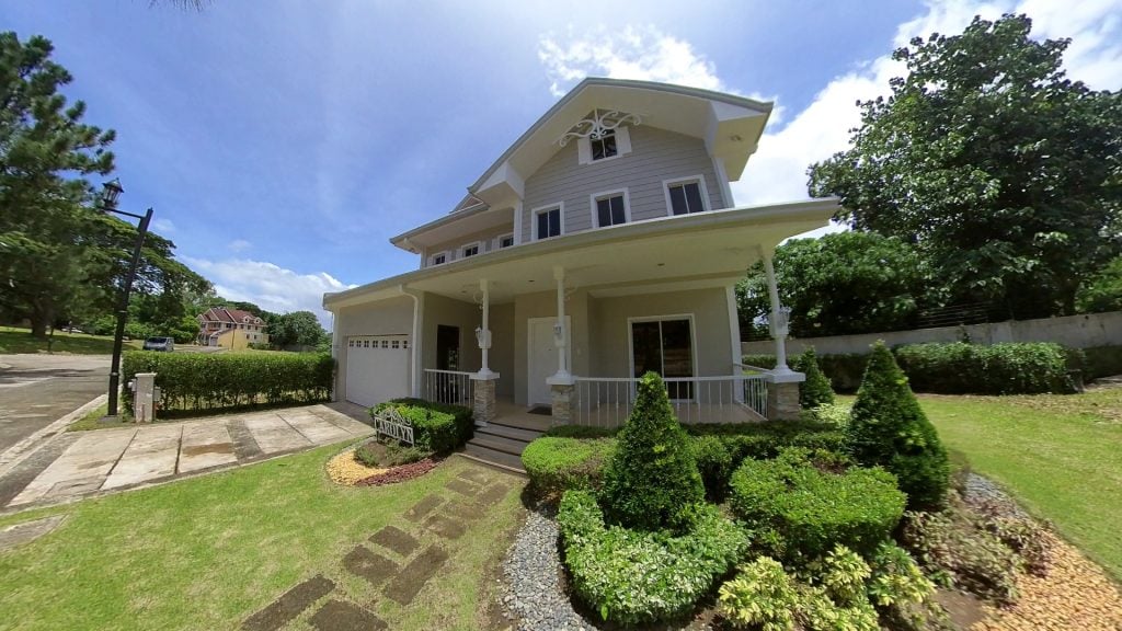 The Color Palette of Luxury Luxury Homes by Brittany