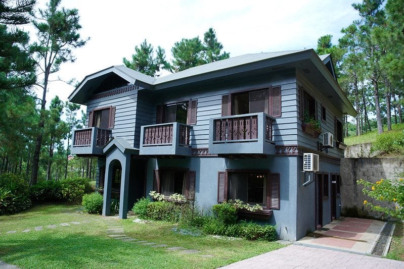 Chatelard Luxury House at Crosswinds Tagaytay