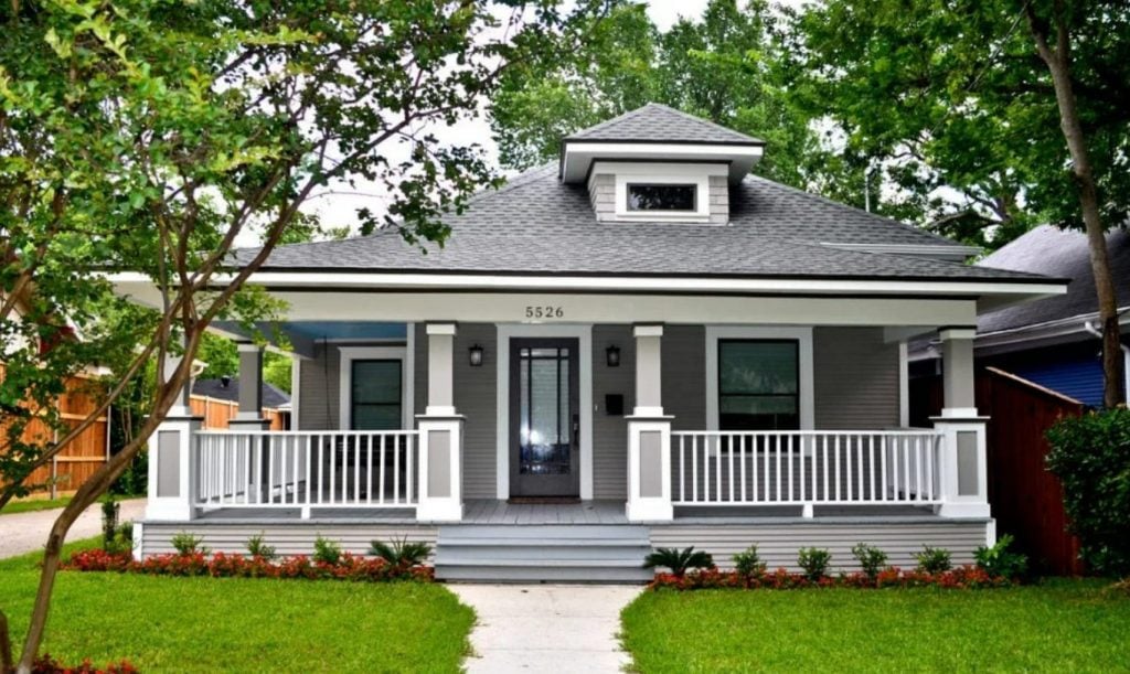 What Characteristics Define a Craftsman Home