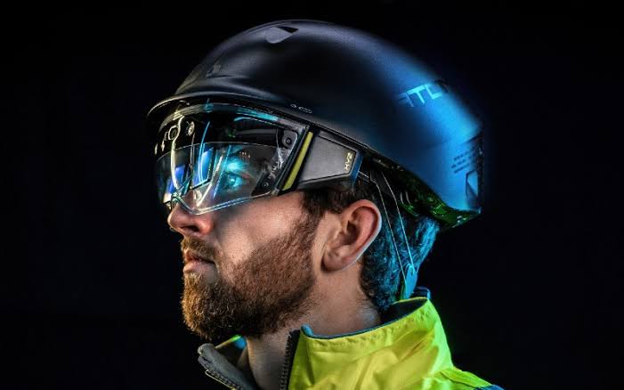 XYZ  Reality's "The Atom" headset brings reality to the construction industry