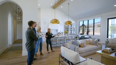 Watch Manor House Designs. Episode 2 of Season 1 Image Source: Dream Home Makeover on Netflix