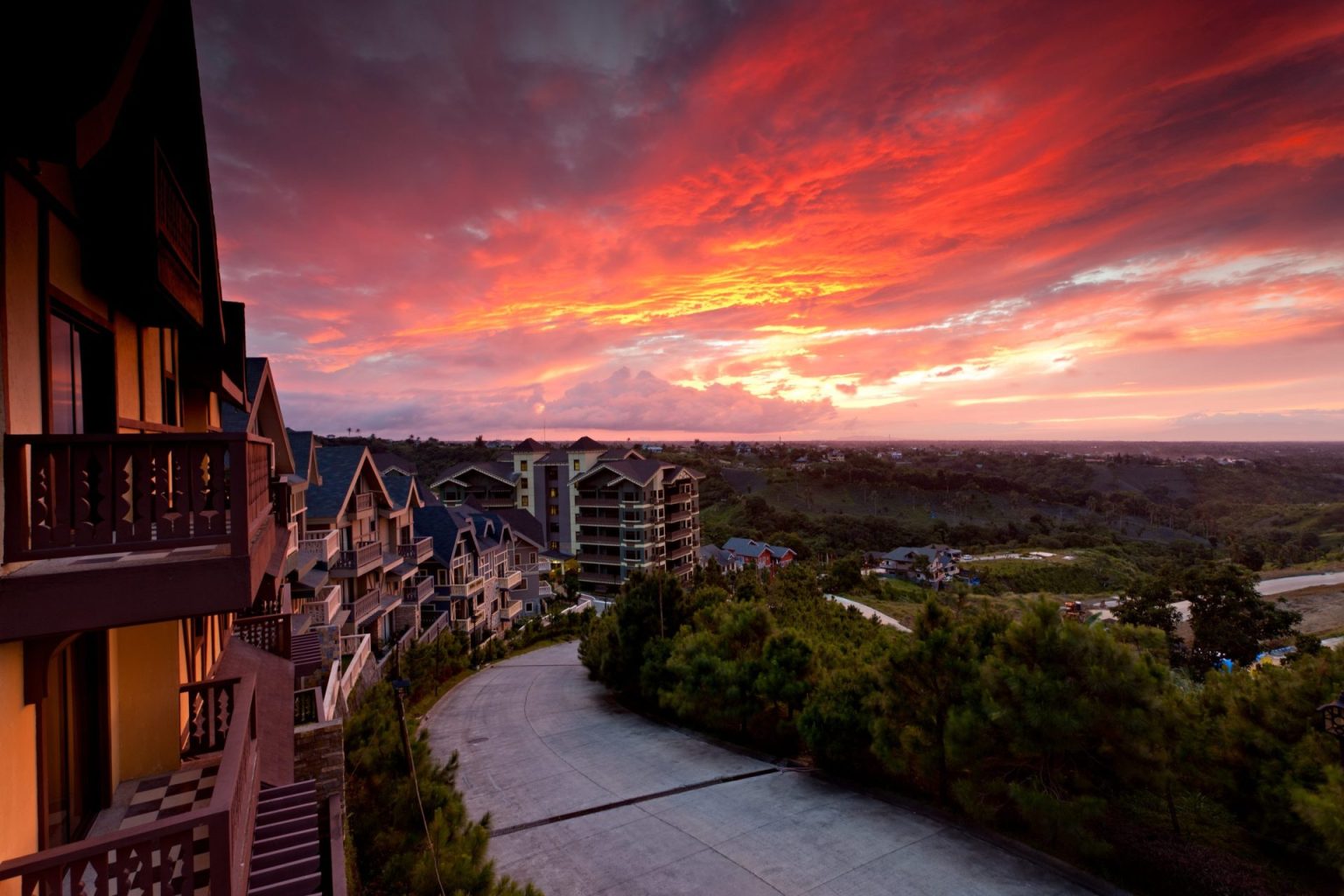 Luxury Housing Demand Rises; Outlook Stays Bright Brittany