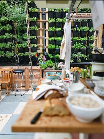 Outdoor Kitchen Space